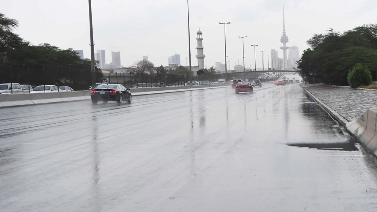 توقعات الأرصاد الجوية لهطول أمطار وأتربة خلال عطلة نهاية الأسبوع الجاري